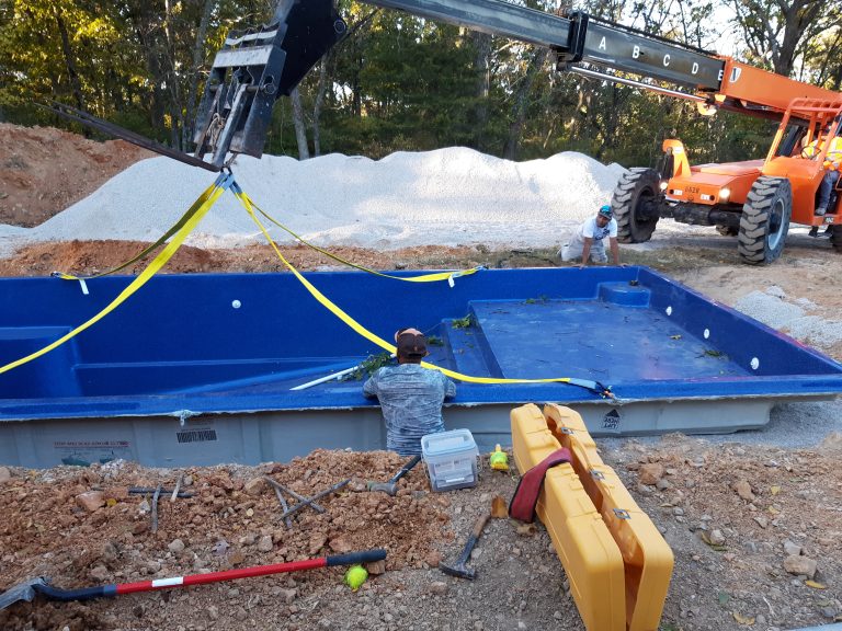 installation of fiberglass pool